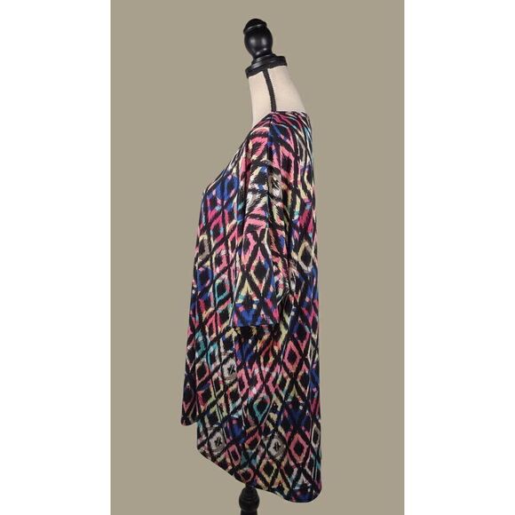 Lularoe Multi-color Short-sleeve T-Shirt Size 3XL - Picture 5 of 9